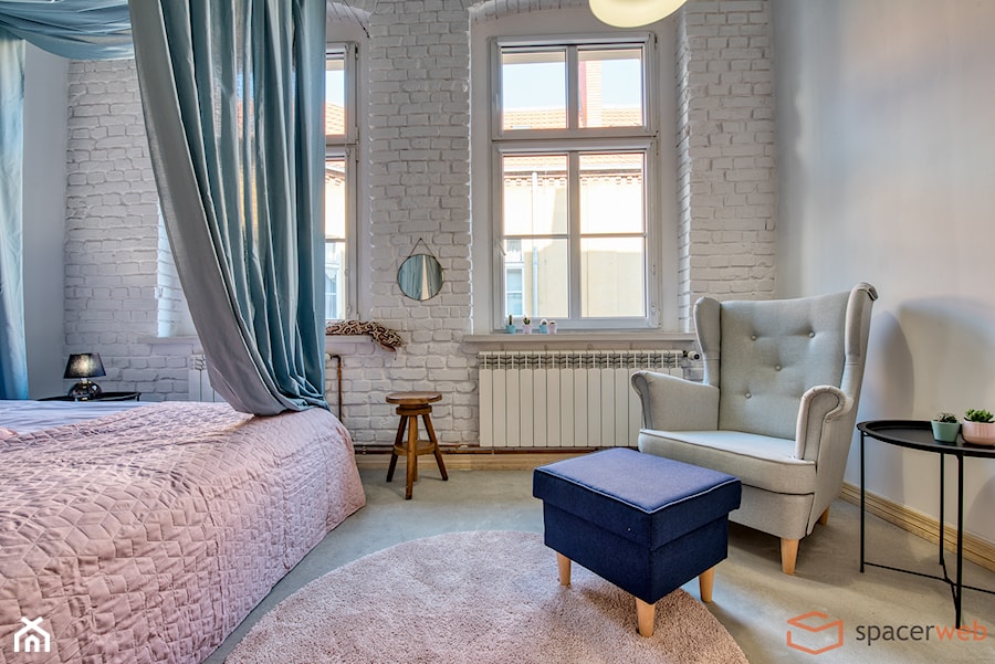 Bonbon Apartment - Średnia biała sypialnia - zdjęcie od SpacerWEB Fotografia wnętrz i Wirtualne spacery 3D