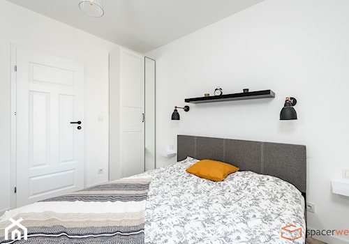 Mieszkanie 2 pokojowe - Mała biała sypialnia - zdjęcie od SpacerWEB Fotografia wnętrz i Wirtualne spacery 3D