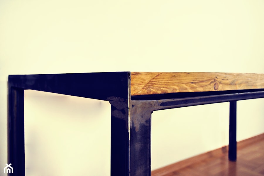 Stół do jadalni GRENI - zdjęcie od Rzeczy.studio