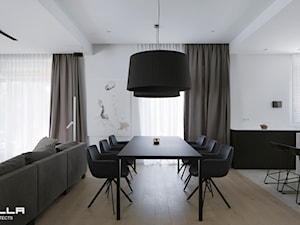 DOM / GRANICA / 170 M2 - Jadalnia, styl minimalistyczny - zdjęcie od TILLA architects