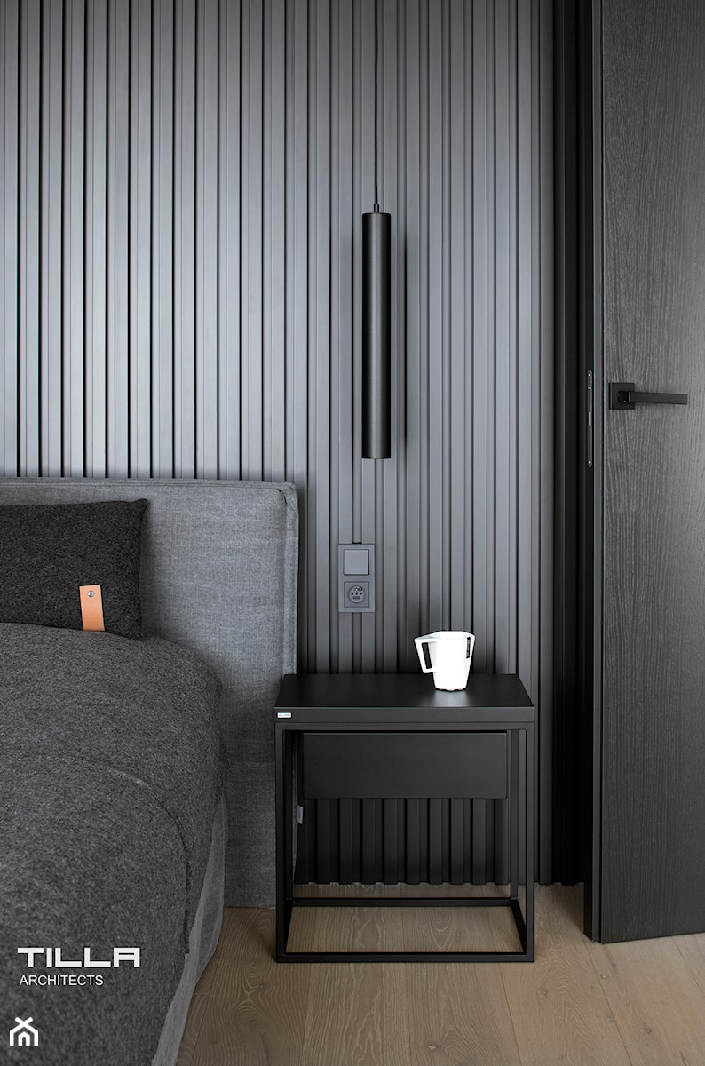 DOM / GRANICA / 170 M2 - Mała czarna sypialnia, styl minimalistyczny - zdjęcie od TILLA architects