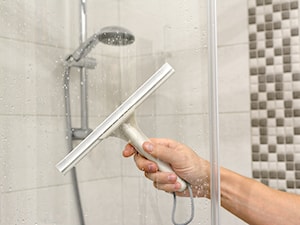 5 sprawdzonych sposobów na czyszczenie kabiny prysznicowej