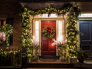 Ozdoby świąteczne zewnętrzne – 8 pomysłów na świąteczne dekoracje zewnętrzne