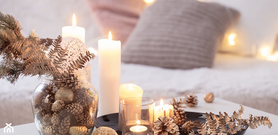 Stroik świąteczny w wazonie – 5 pomysłów na dekoracje bożonarodzeniowe w wazonie