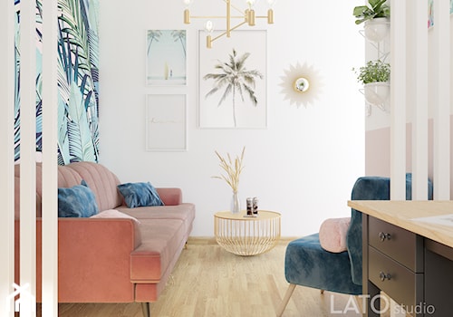 Projekt kobiecego biura dla firmy Shablon II - Średnie z sofą różowe biuro, styl glamour - zdjęcie od LATO studio