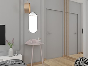 Sypialnia w cieplym, minimalistycznym mieszkaniu - zdjęcie od LATO studio