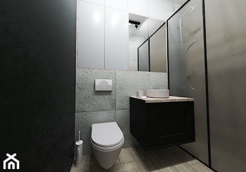 Izerska - Mała bez okna z lustrem z marmurową podłogą z punktowym oświetleniem łazienka - zdjęcie od COB Interior