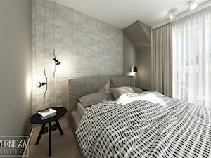 DOM Z OBRAZAMI - Średnia szara z panelami tapicerowanymi sypialnia z balkonem / tarasem, styl nowoczesny - zdjęcie od DWORNICKA STUDIO