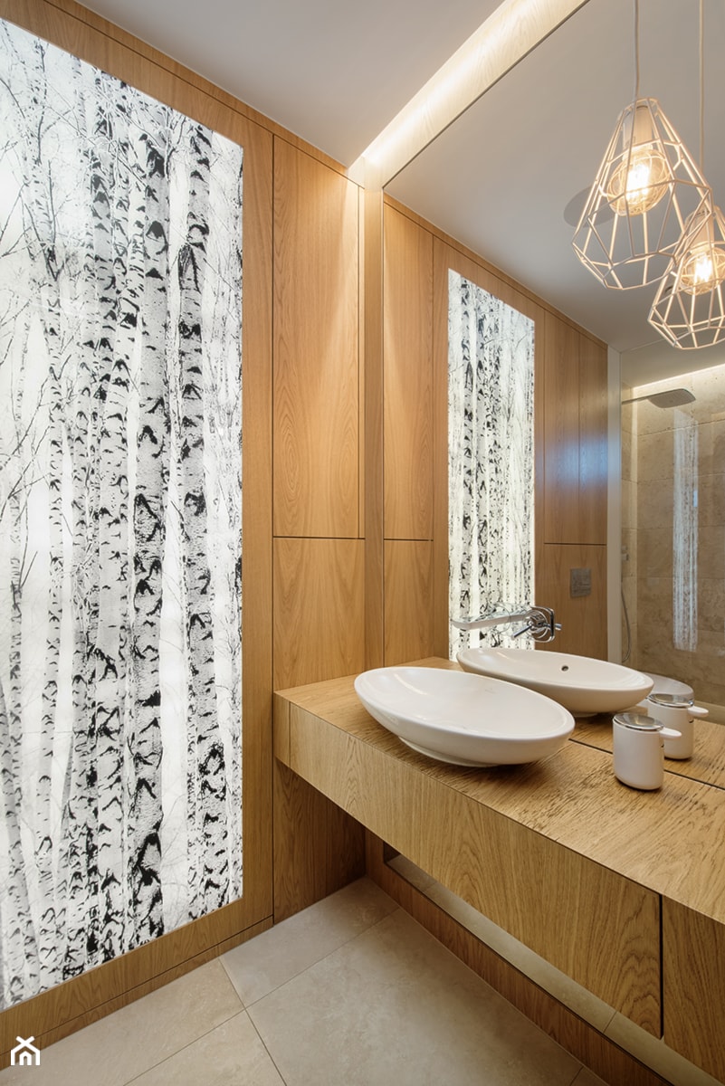 DOM POD LASEM - Bez okna z lustrem łazienka, styl nowoczesny - zdjęcie od DWORNICKA STUDIO