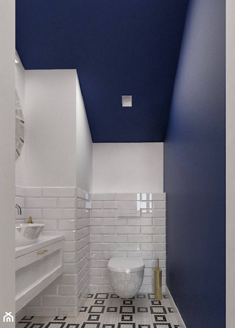 Toaleta - Mała na poddaszu bez okna łazienka, styl glamour - zdjęcie od Pracownia Aranżacji Wnętrz "O-kreślarnia" - Homebook