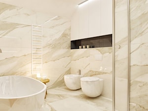 Projekty 2017 - Średnia na poddaszu bez okna z marmurową podłogą łazienka, styl nowoczesny - zdjęcie od Pracownia Aranżacji Wnętrz "O-kreślarnia"