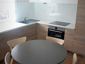 Przytulne 58 metrowe mieszkanie - Kuchnia - zdjęcie od Pracownia Aranżacji Wnętrz "O-kreślarnia"