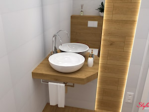 Biało-drewniana toaleta 03 - zdjęcie od STYLOWE ARANŻACJE Studio Projektowania Wnętrz