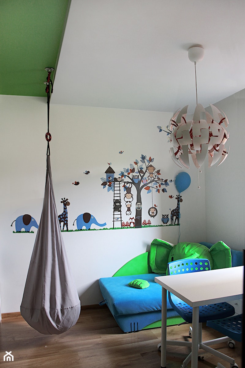 Pokój dzieci - Średni biały zielony pokój dziecka dla dziecka dla chłopca, styl nowoczesny - zdjęcie od architektura&wnętrza Monika Kowalewska Pracownia Projektowa
