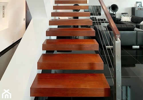 dom xv - Schody jednobiegowe drewniane, styl nowoczesny - zdjęcie od RS+ Robert Skitek