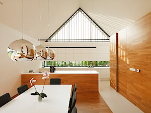 Dwie stodoły w Tychach - Kuchnia, styl minimalistyczny - zdjęcie od RS+ Robert Skitek