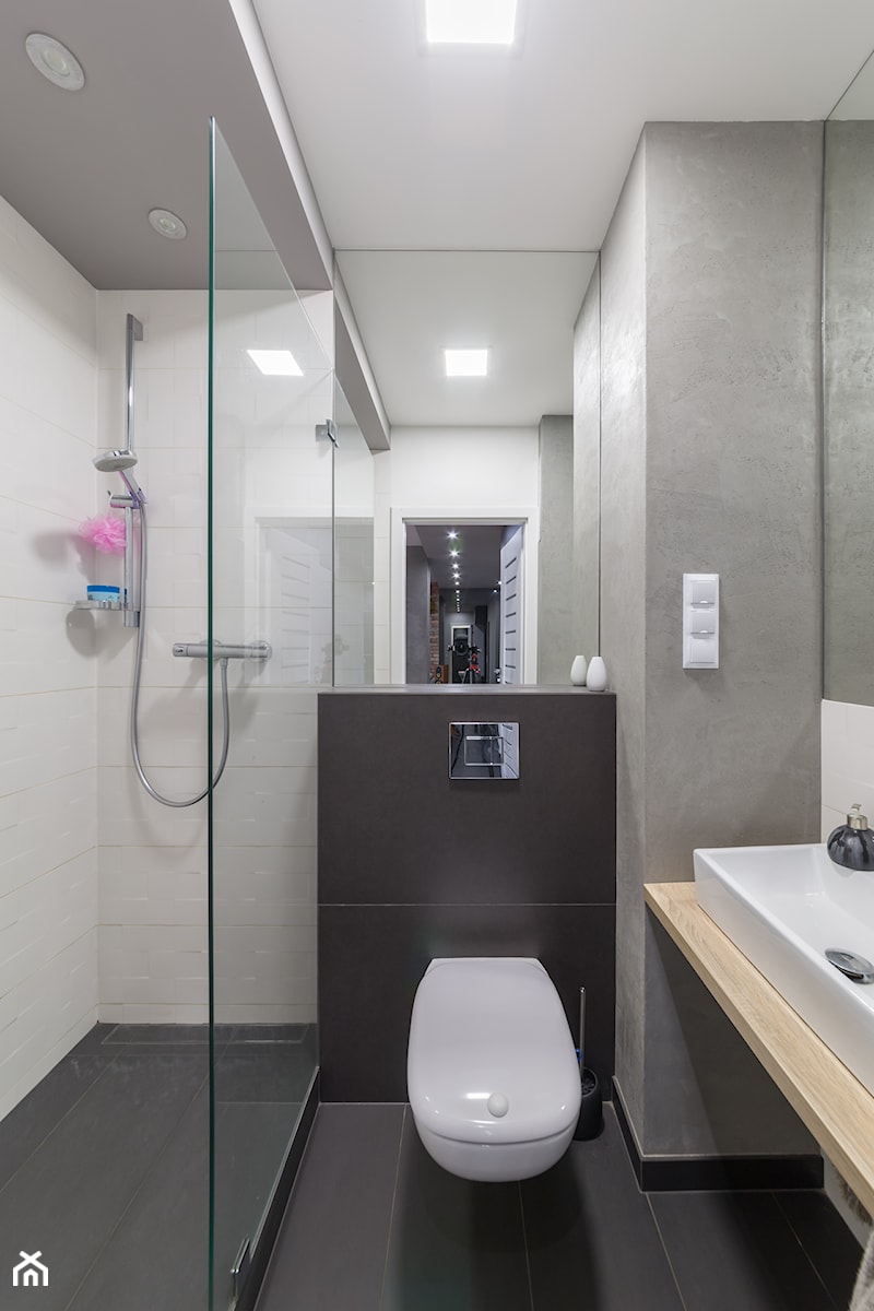 mała łazienka - zdjęcie od BIAMS Budownictwo i Architektura Marcin Sieradzki - projektant, architekt