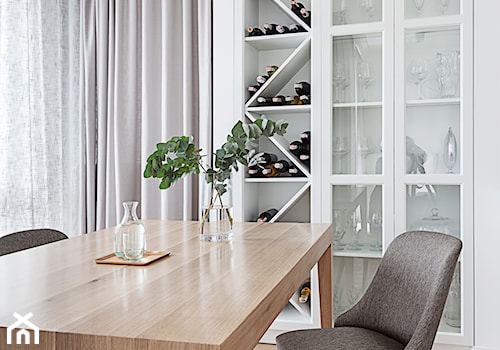 Mała biała jadalnia jako osobne pomieszczenie, styl nowoczesny - zdjęcie od LAVA Projektowanie Wnętrz