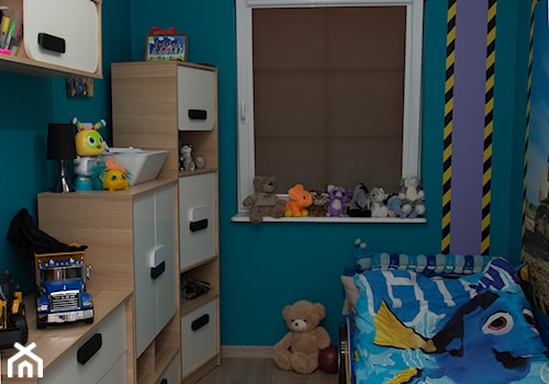 Mała zmiana po latach - metamorfoza 35m :) - Mały turkusowy pokój dziecka dla dziecka dla chłopca - zdjęcie od Dominik Małgowski