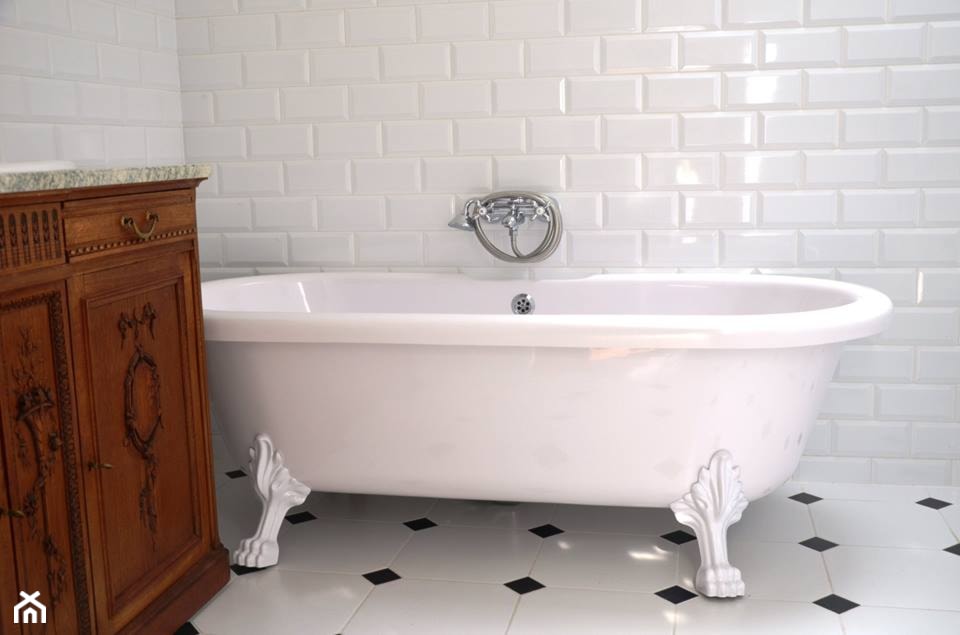Wanna wolnostojąca w łazience - zdjęcie od Dudeko - Meble na zamówienie - Homebook