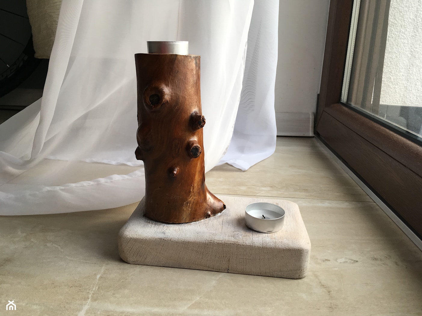 Świecznik z jabłoni - zdjęcie od CLOVE Stoły ze starego drewna - Homebook