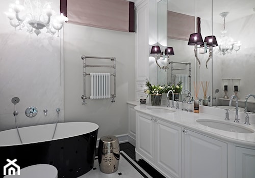 Apartapent Morskie Oko - Średnia bez okna z lustrem z dwoma umywalkami z marmurową podłogą łazienka, styl nowoczesny - zdjęcie od BBHome Design