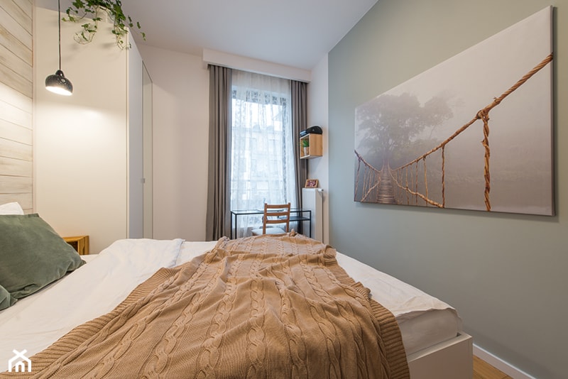 Apartament w Wilanowie - Średnia biała szara z biurkiem sypialnia, styl skandynawski - zdjęcie od Fotownętrza