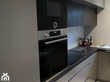 Aranżacje wnętrz - Kuchnia: Podobno męski apartament :) - Kuchnia, styl skandynawski - Gama Design . Przeglądaj, dodawaj i zapisuj najlepsze zdjęcia, pomysły i inspiracje designerskie. W bazie mamy już prawie milion fotografii!