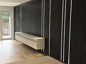 Podobno męski apartament :) - Duży biały czarny salon, styl skandynawski - zdjęcie od Gama Design