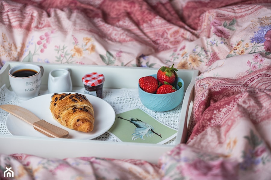 Śniadanie w sypialni - zdjęcie od Yumenatsu
