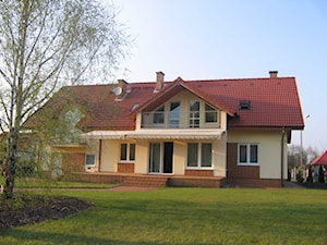 Dom Mieszalny Jednorodzinny z Garazem MJ - Domy, styl tradycyjny - zdjęcie od Piotr Nasiadek