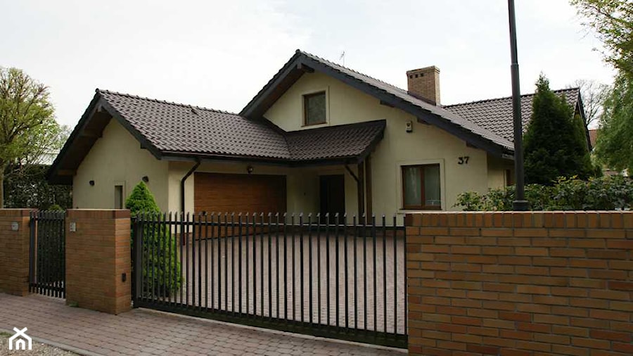 Dom Jednorodzinny DSB - Domy, styl tradycyjny - zdjęcie od Piotr Nasiadek