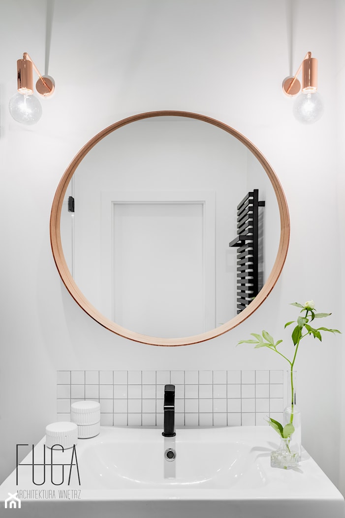 Mieszkanie 60 m² na Mokotowie - Mała bez okna z lustrem łazienka, styl minimalistyczny - zdjęcie od Fuga Architektura Wnętrz - Homebook
