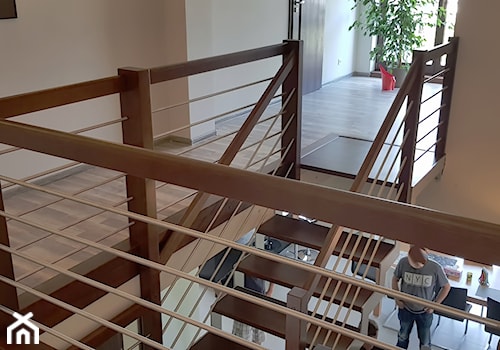 Schody na konstrukcji stalowej 10b - zdjęcie od Otoschody nowoczesne schody