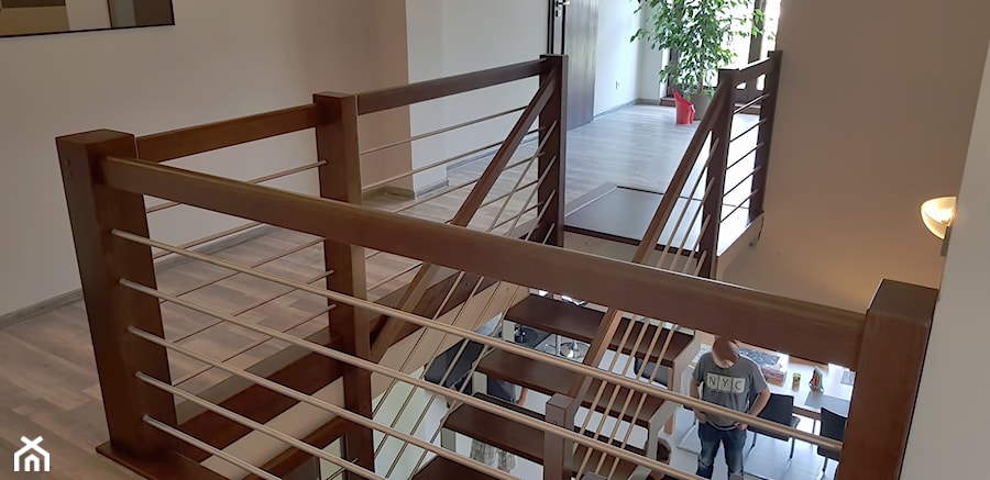 Schody na konstrukcji stalowej 10b - zdjęcie od Otoschody nowoczesne schody