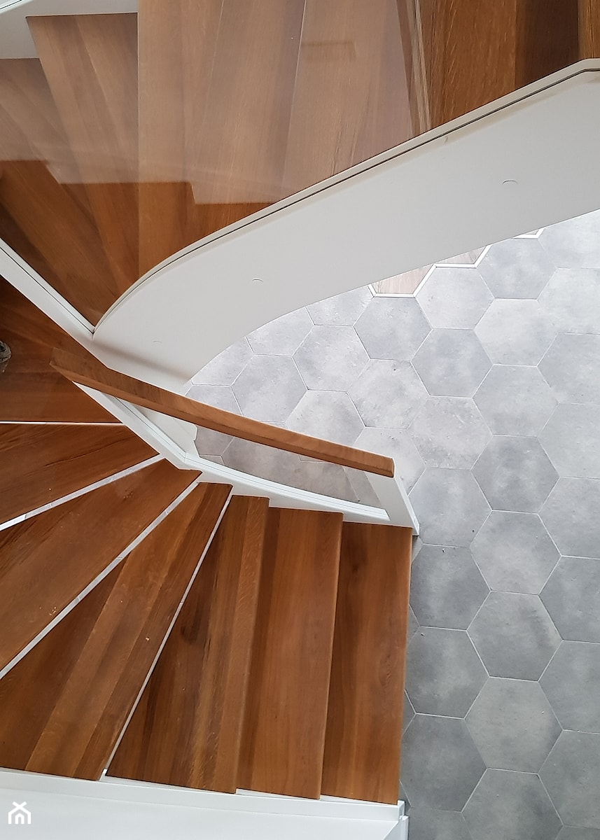 Schodu drewniane ze szkłem 11b - zdjęcie od Otoschody nowoczesne schody