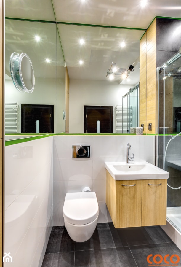 Lustrzana łazienka - zdjęcie od COCO Pracownia projektowania wnętrz - Homebook