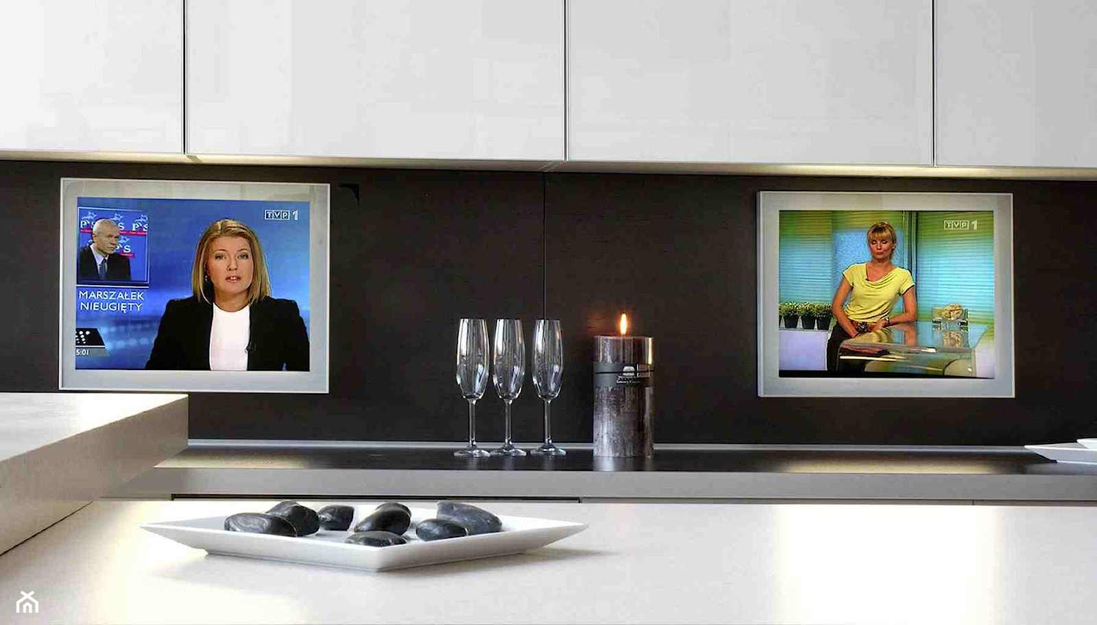 Telewizor w kuchni - zdjęcie od Mirror Multimedia - Homebook
