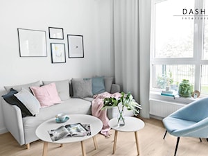 Mieszkanie na Wilanowie - Mały biały salon, styl skandynawski - zdjęcie od Dash Interiors