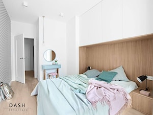 Mieszkanie na Wilanowie - Średnia biała sypialnia, styl skandynawski - zdjęcie od Dash Interiors
