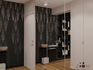 Ciepłe, czarne, drewno - Hol / przedpokój, styl nowoczesny - zdjęcie od Zoom Architects