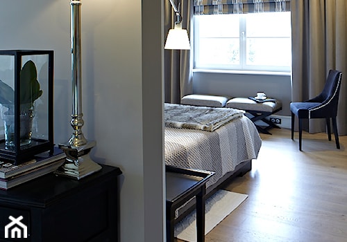 Średnia sypialnia, styl glamour - zdjęcie od bbhome.pl