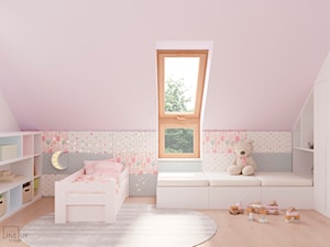 Dom jednorodzinny pod Krakowem - Średni biały różowy pokój dziecka dla dziecka dla dziewczynki, styl nowoczesny - zdjęcie od LINEUP STUDIO