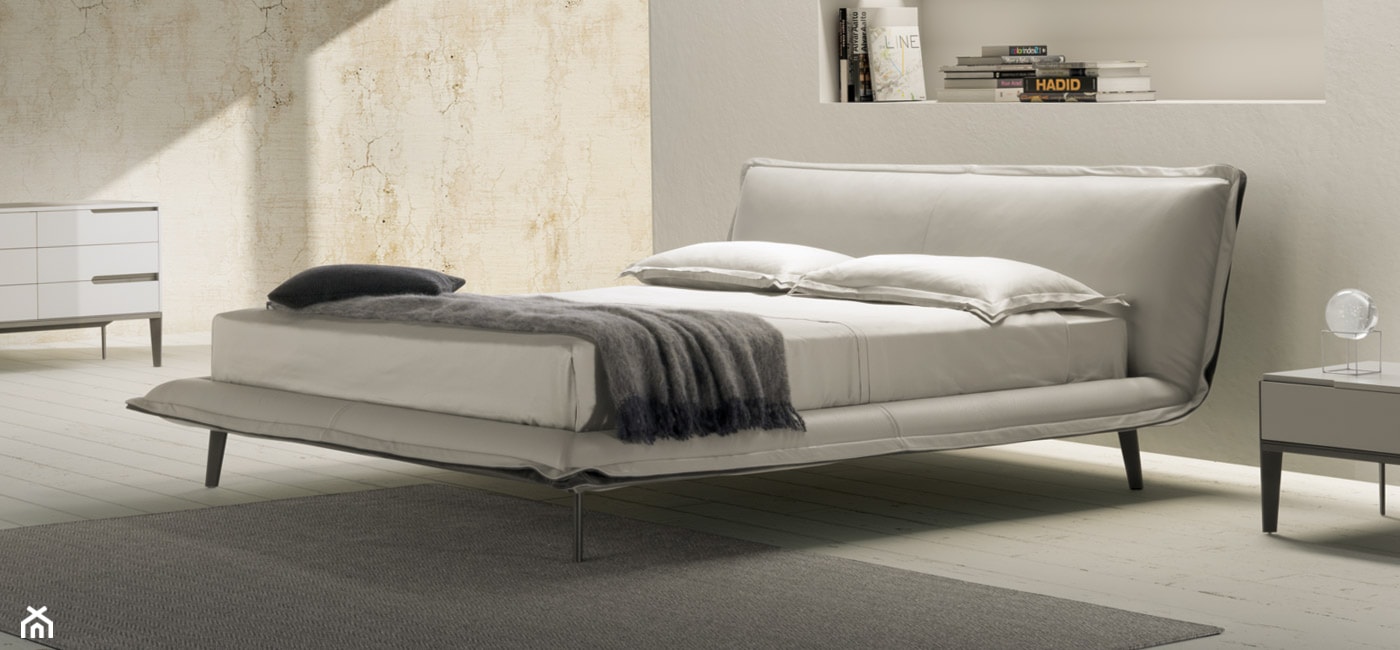 Łóżko Piuma Natuzzi Italia - zdjęcie od NATUZZI SALON MEBLI WŁOSKICH - Homebook