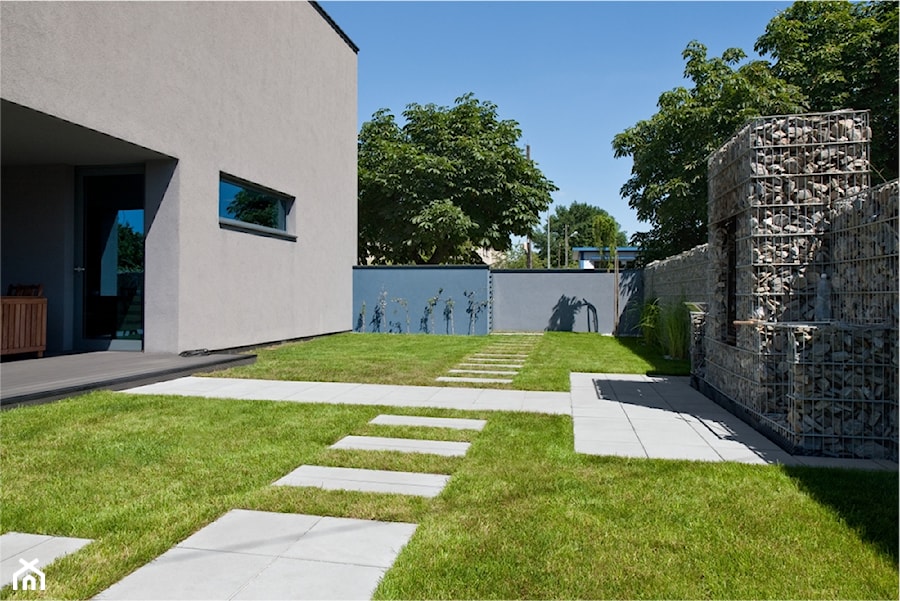 Minimalistyczny ogród - Ogród, styl nowoczesny - zdjęcie od Bruk