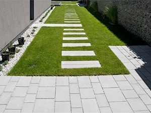 Minimalistyczny ogród - Ogród, styl nowoczesny - zdjęcie od Bruk