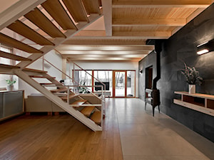 Nobifloor - Duży biały szary salon z tarasem / balkonem - zdjęcie od Dekorian Home - Salony z wyposażeniem wnętrz
