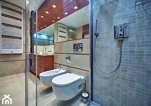 Nadmorski styl - Individual - Średnia bez okna z lustrem z dwoma umywalkami z punktowym oświetleniem łazienka - zdjęcie od Interiors Poland