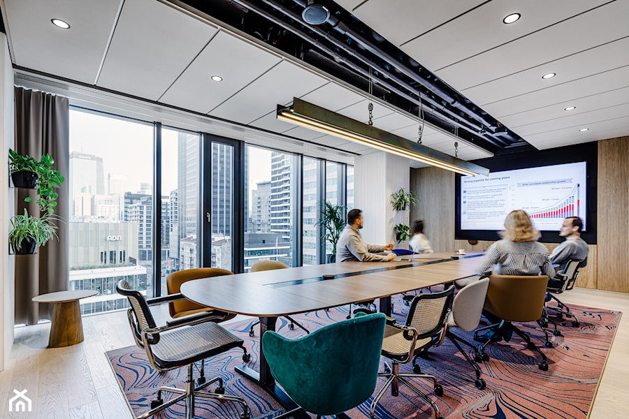 System Microsoft Teams Room do biura - zdjęcie od SONITUM | Systemy Audiowizualne