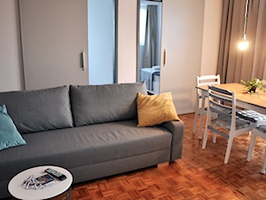 Optymistyczny apartament w centrum Warszawy - Salon, styl nowoczesny - zdjęcie od Aneta Błociszewska